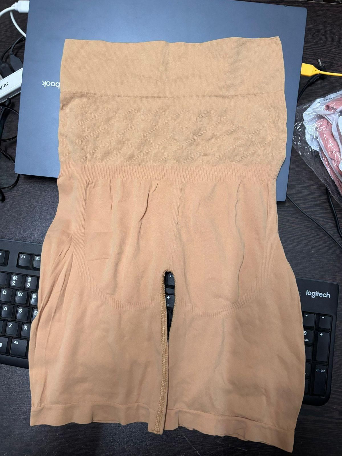 4-in-1 Seamless High-Waist Body Shaper – Instant Tummy Tucker & Thigh Slimmer